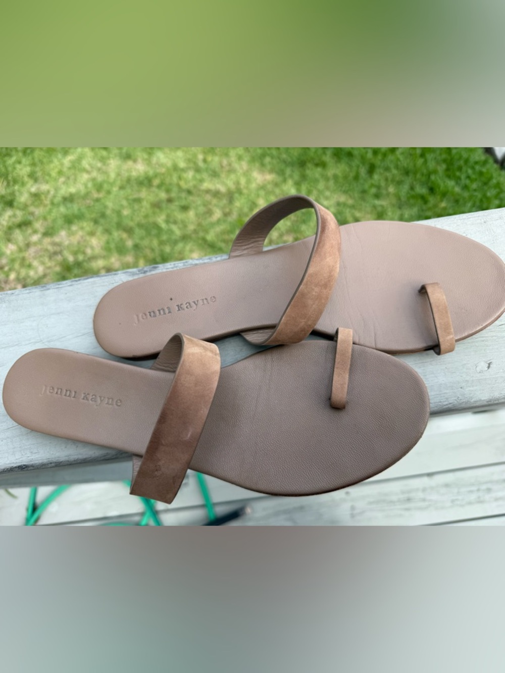 Jenni Kayne Classic Toe-Loop Slide Sandals in Taupe sz 41 - Picture 3 of 4